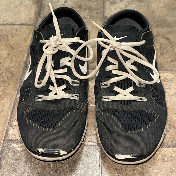 Nike Size 7.5 - Picture 4 of 7